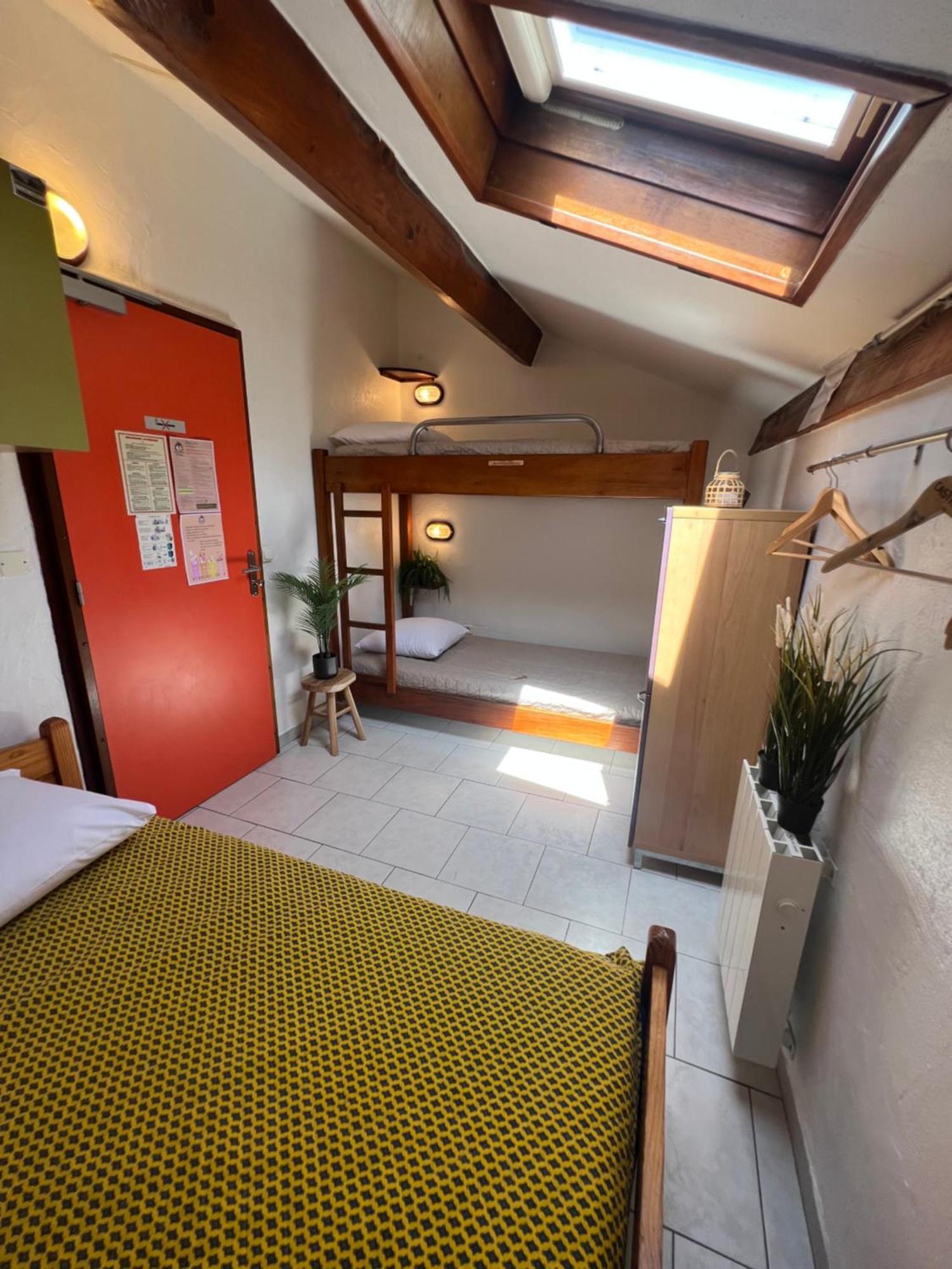 L'Oustaou Castellane Hostel Exterior foto
